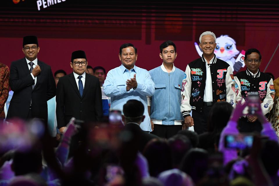 Jelang Pencoblosan, Berikut Popularitas Capres Cawapres di Medsos dan Media Massa Online