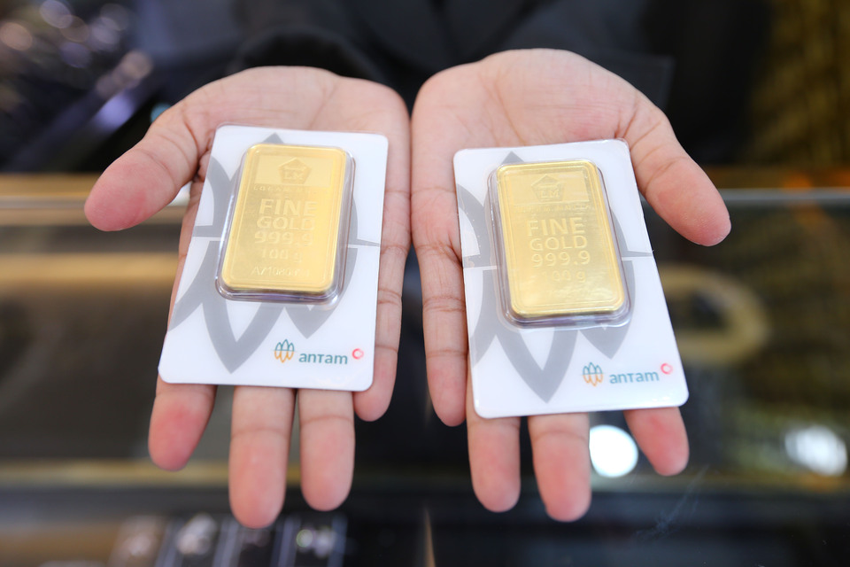 Harga Emas Antam Turun Lagi ke Rp1.140.000 per Gram