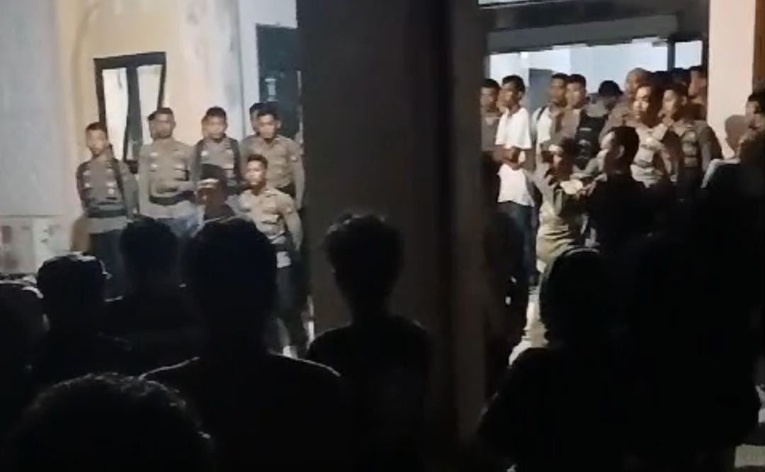 Pleno di Kecamatan Pujut Ricuh, Terdapat Penggelembungan Suara DPR RI