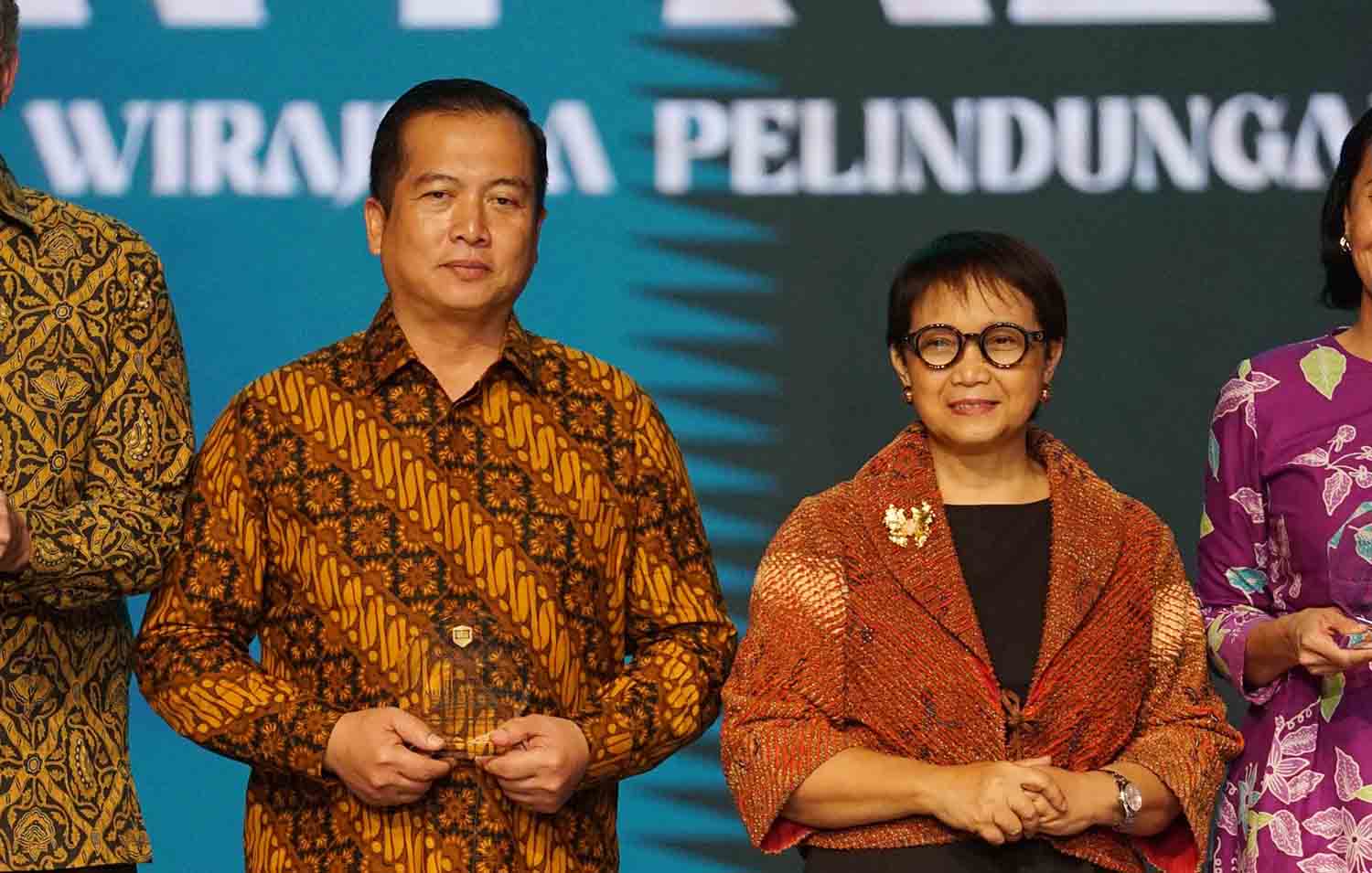 Lalu Iqbal Raih Penghargaan WNI Award 2023, Calon Pemimpin NTB yang Paten