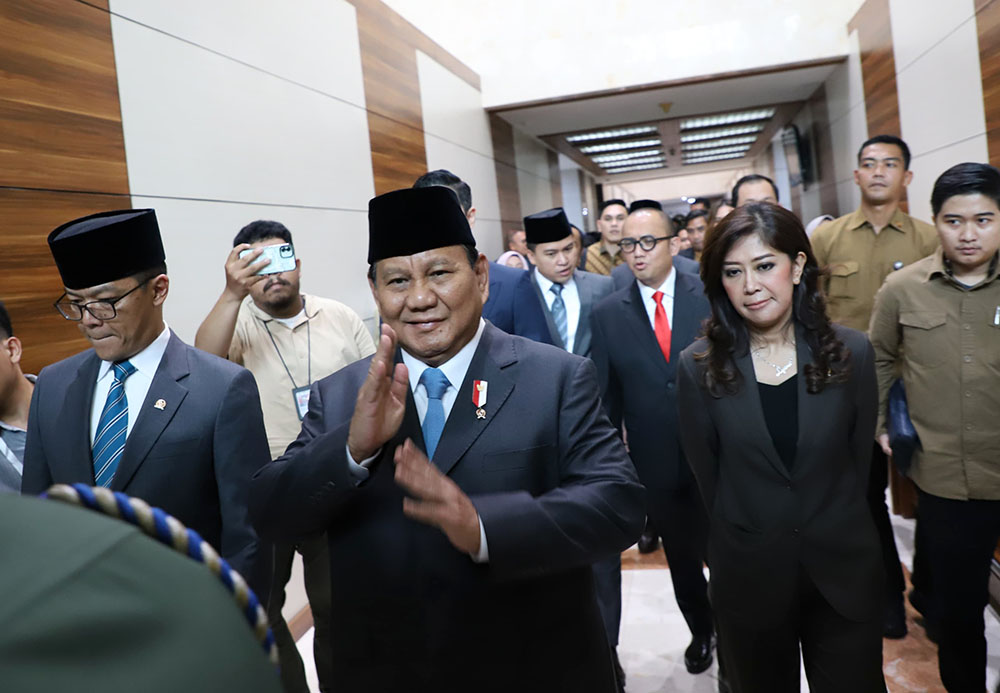 Prabowo Hadiri Raker dengan Komisi I Terakhir Sebagai Menhan